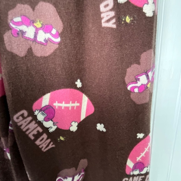Snoopy Lounging Bell Bottom “Game Day”Pants (NWT) Medium - Picture 4 of 5